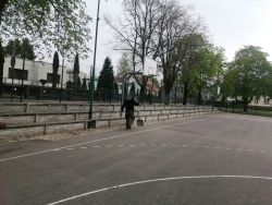 sprzątanie boiska przy ul.Szarych Szeregów